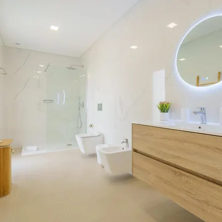 Diamond Villa, Luxury House With Private Pool Villa